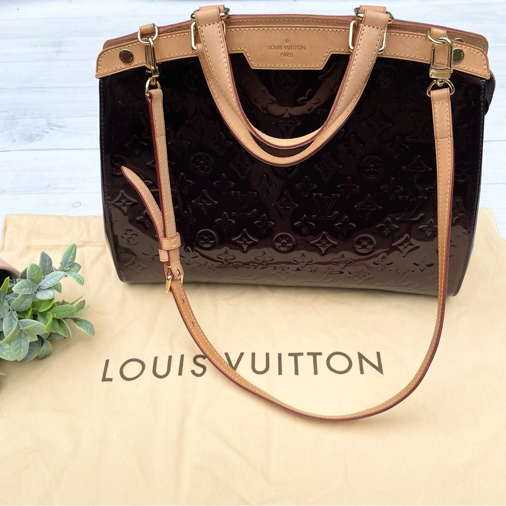 Louis Vuitton Monogram Brea Vernis